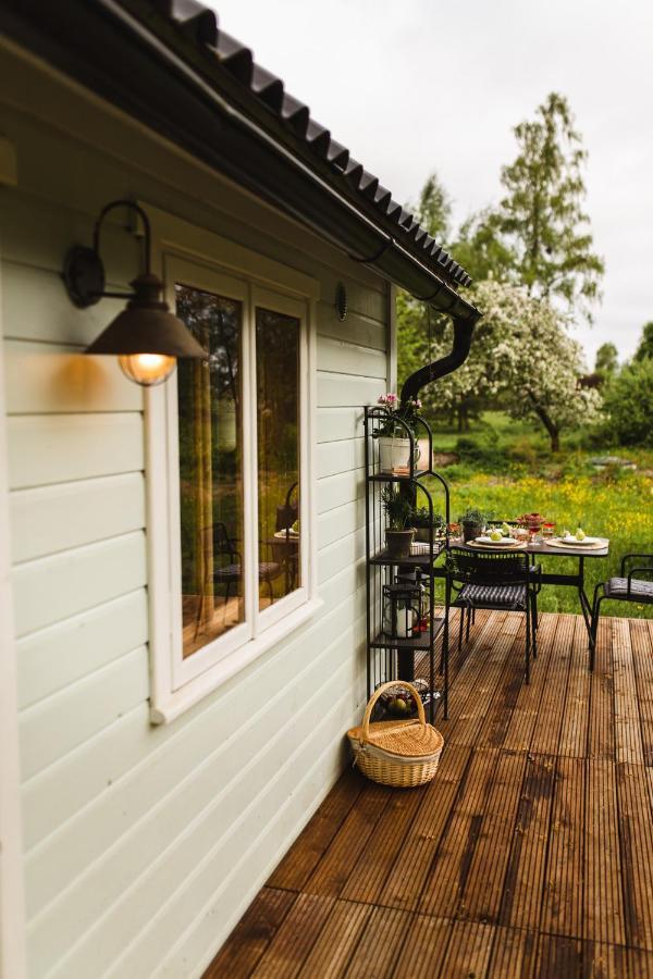 Hotel Juras Maja Ausekli Kaltene Exterior foto